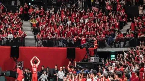 科林斯揭秘：交易场上反应迟钝，NBA风云变幻背后有何隐情？